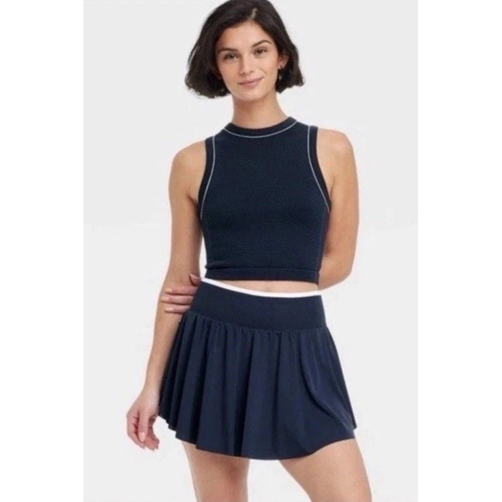 Seamless Piped Muscle Tank Top - All In Motion Navy Blue Fitted Knit size Medium